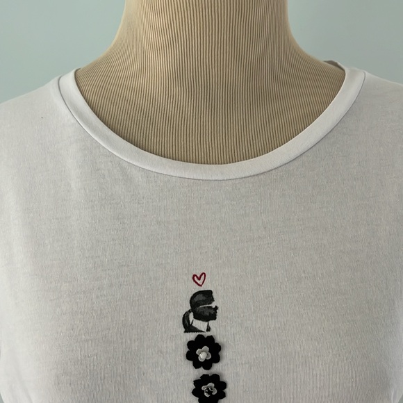 Karl Lagerfeld white with black and red Paris Motif T-Shirt like new condition/M - Picture 7 of 8
